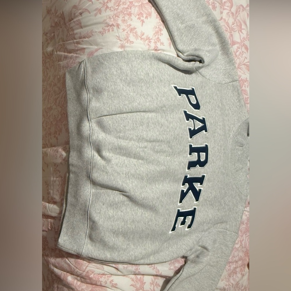 Parke Women's Grey Crewneck Sweatshirt - Casual Pullover